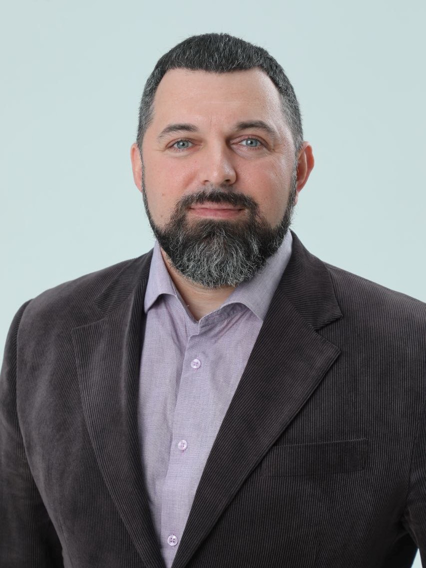 Махайков Роман Андреевич.