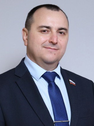 Мишанин Олег Владимирович.